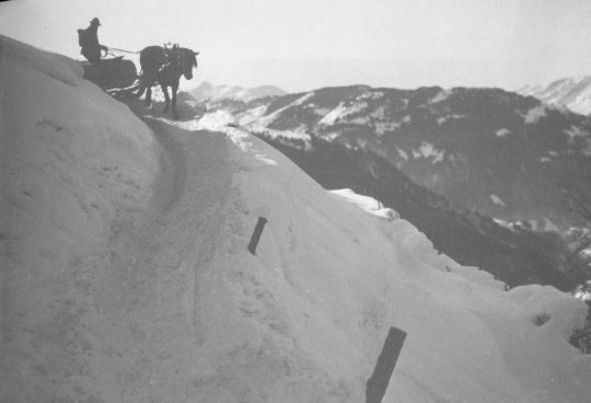 Foto Transport mit Schlitten