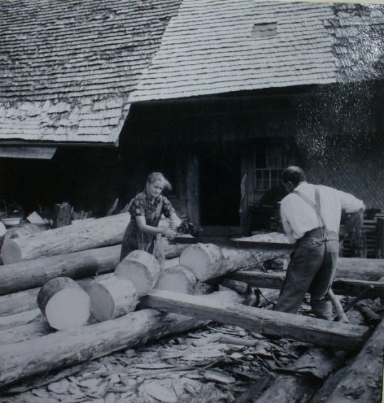 Foto Herstellung von Schindeln