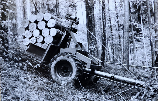 Foto Schichtholztransport