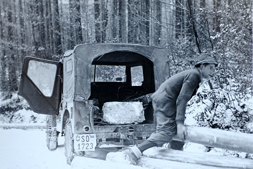 Foto Rücken mit Jeep
