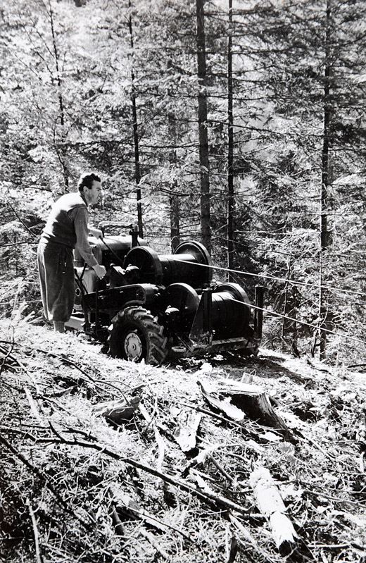 Foto Fahrbare Doppeltrommelseilwinde
