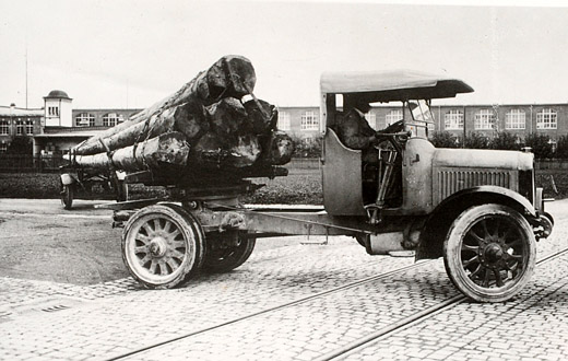Foto Saurer Langholztransporter