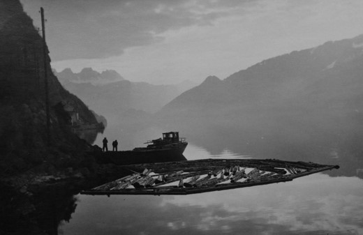 Foto Holzfloss auf dem Walensee