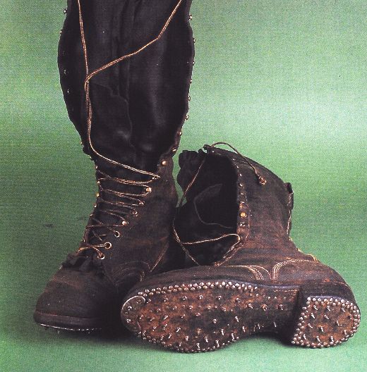 Foto Genagelte Holzerstiefel