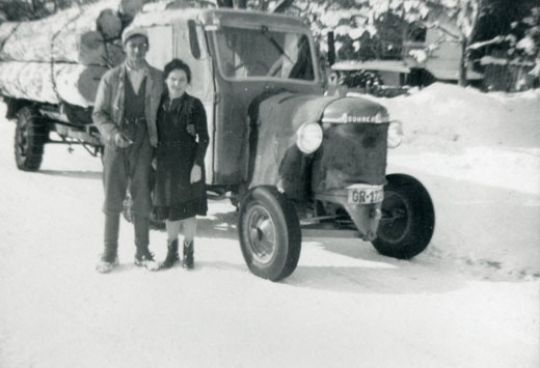 Foto Holztransport mit Traktor